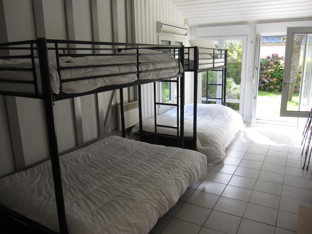 Maison Avec Grand Jardin Pour 15 Couchages En Normandie Cairon Room photo